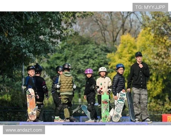重庆滑板队的技术掌控与失误分析:一场精彩的滑板竞技之旅